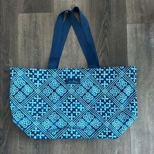 VERA BRADLEY FAMILY TOTE RETIRED CUBAN TILES PRINT MESH DRAWSTRING.  Large tote.
